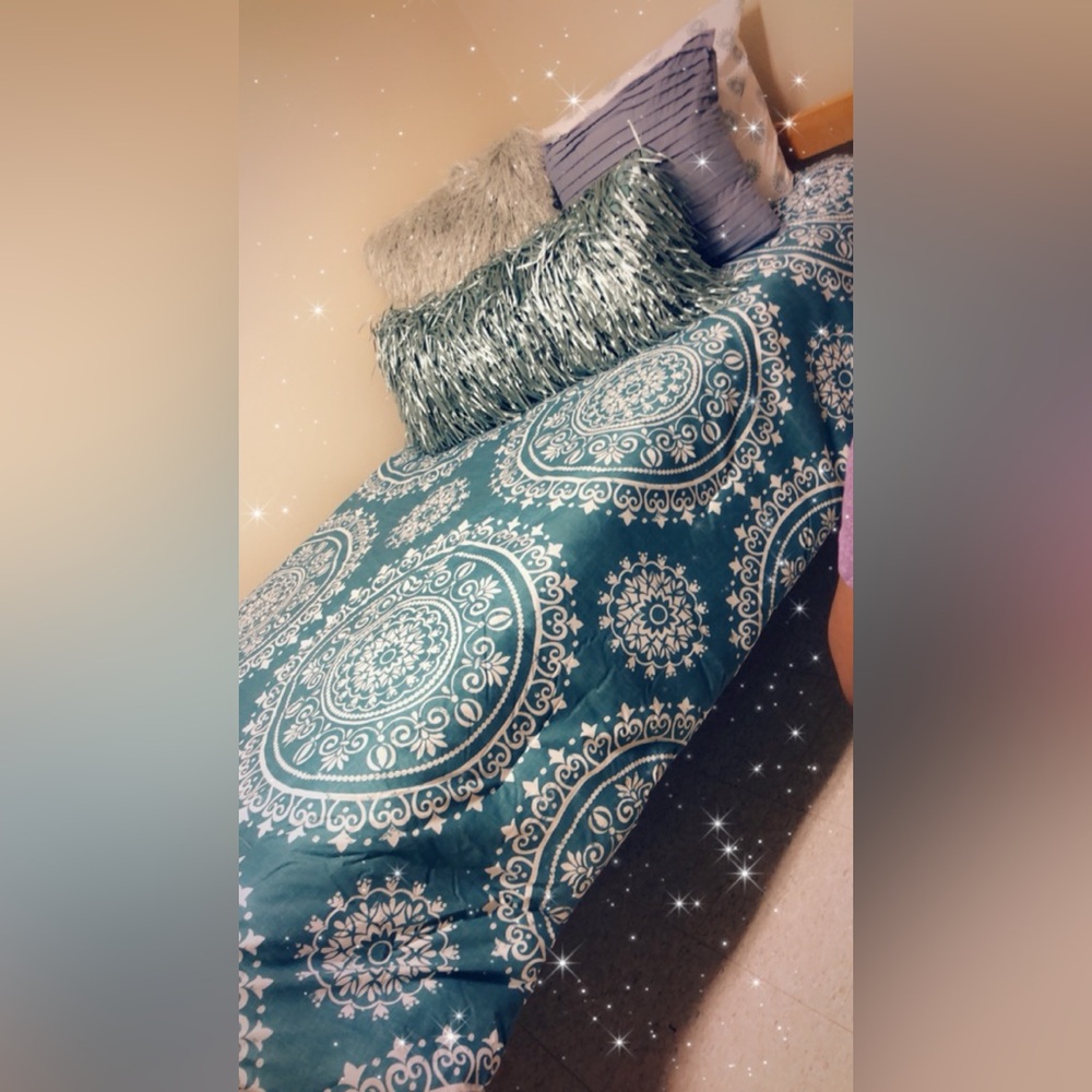 Twin XL bed set